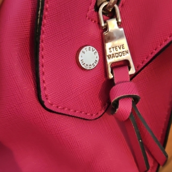 Steve Madden Hot Pink Handbag - Picture 4 of 12